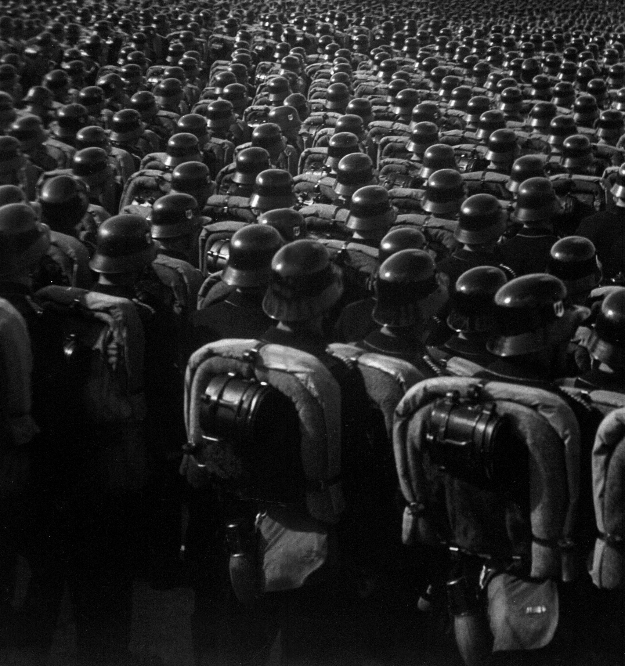 Comício do Partido Nacional-Socialista em Nuremberg, setembro de 1935.