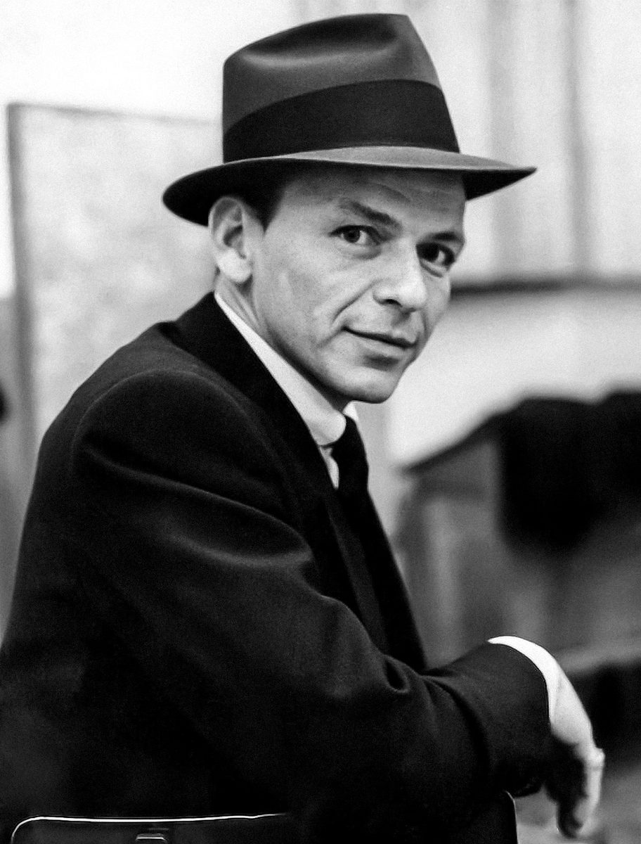 Frank Sinatra em retrato de 1957