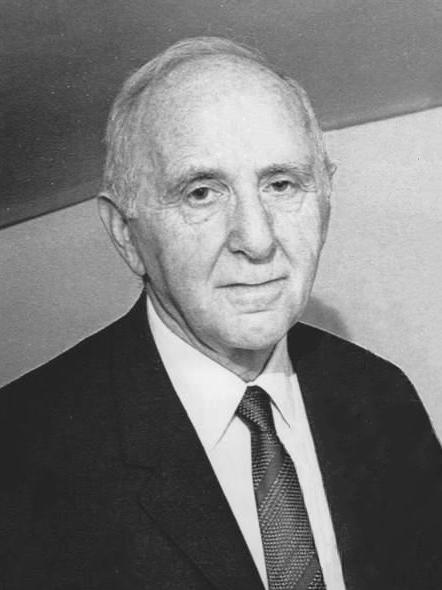 Retrato em preto e branco de Simon Kuznets.