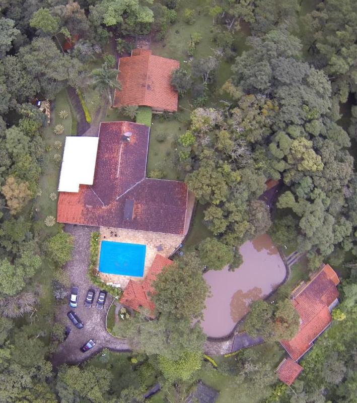 Figura 2 do Laudo 0392/2016 da Polícia Federal — Vista aérea do Sítio no entorno da Casa Principal na área do imóvel 55.422.