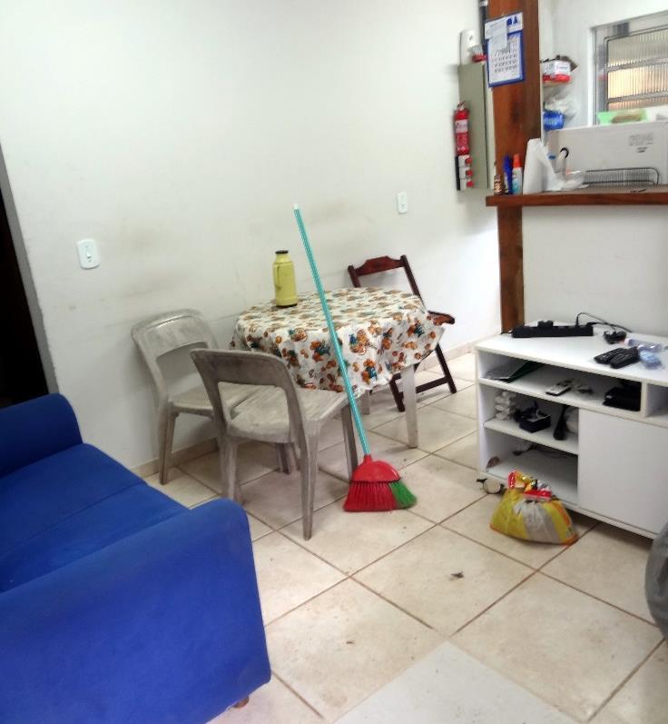 Figura 30 do Laudo 0392/2016 da Polícia Federal — Imagem do interior do Alojamento dos Seguranças.
